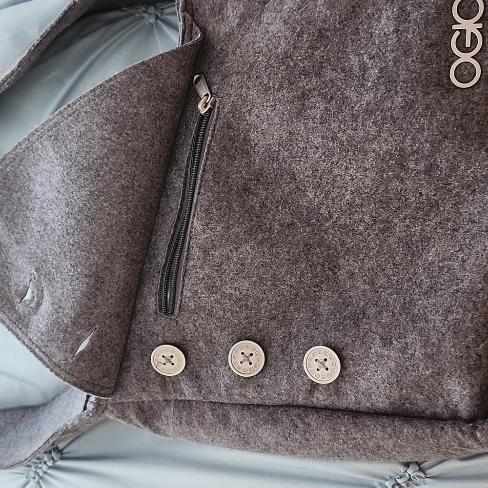 OGIO Gray Shoulder Bag - Picture 3 of 6